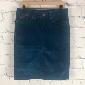 NWOT BCBGirls Courdory Skirts Sz 6